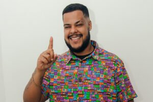 Farol: Lagamar receberá show do cantor Cotianelly nesta sexta-feira